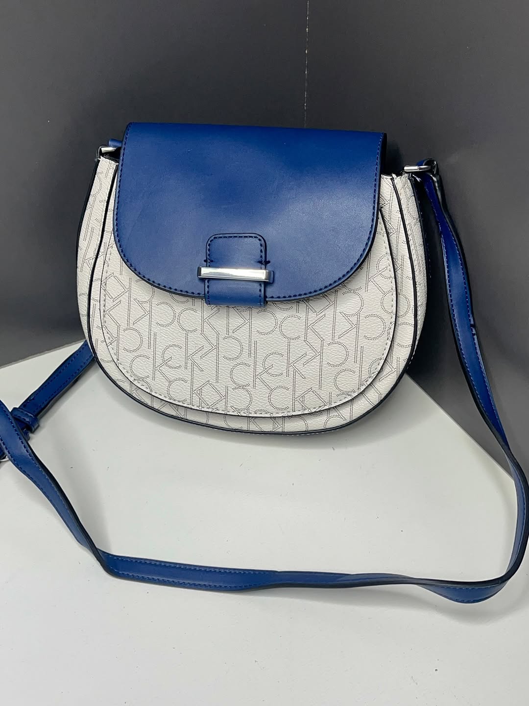کیف کراس‌بادی Calvin Klein
